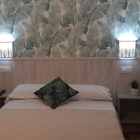 Hostal Verdemar Хіхон Екстер'єр фото