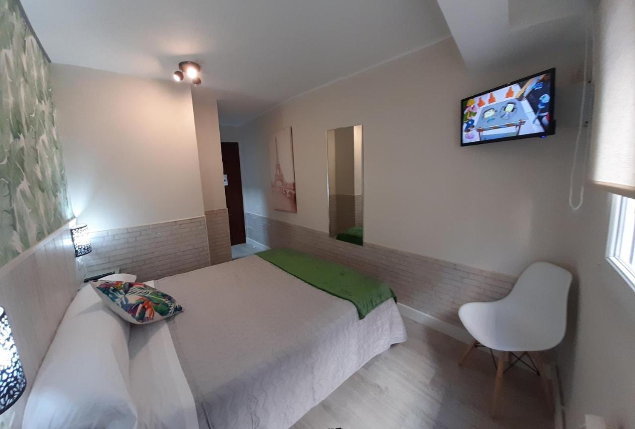 Hostal Verdemar Хіхон Екстер'єр фото