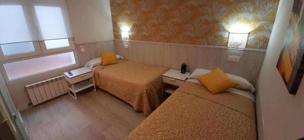 Hostal Verdemar Хіхон Екстер'єр фото