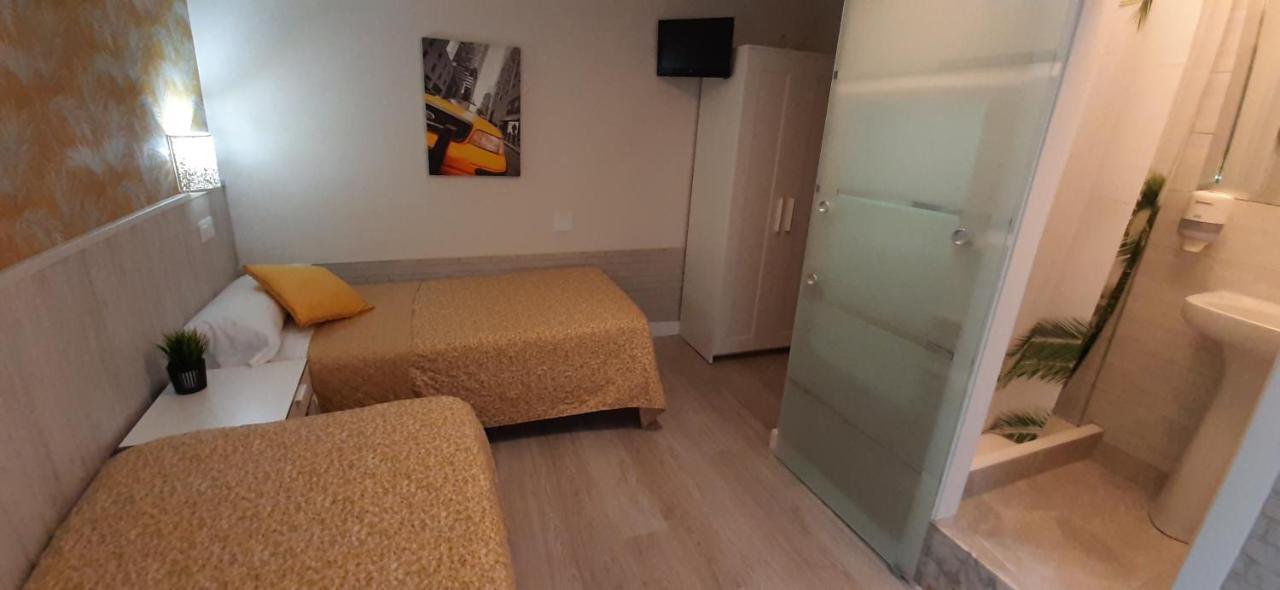 Hostal Verdemar Хіхон Екстер'єр фото