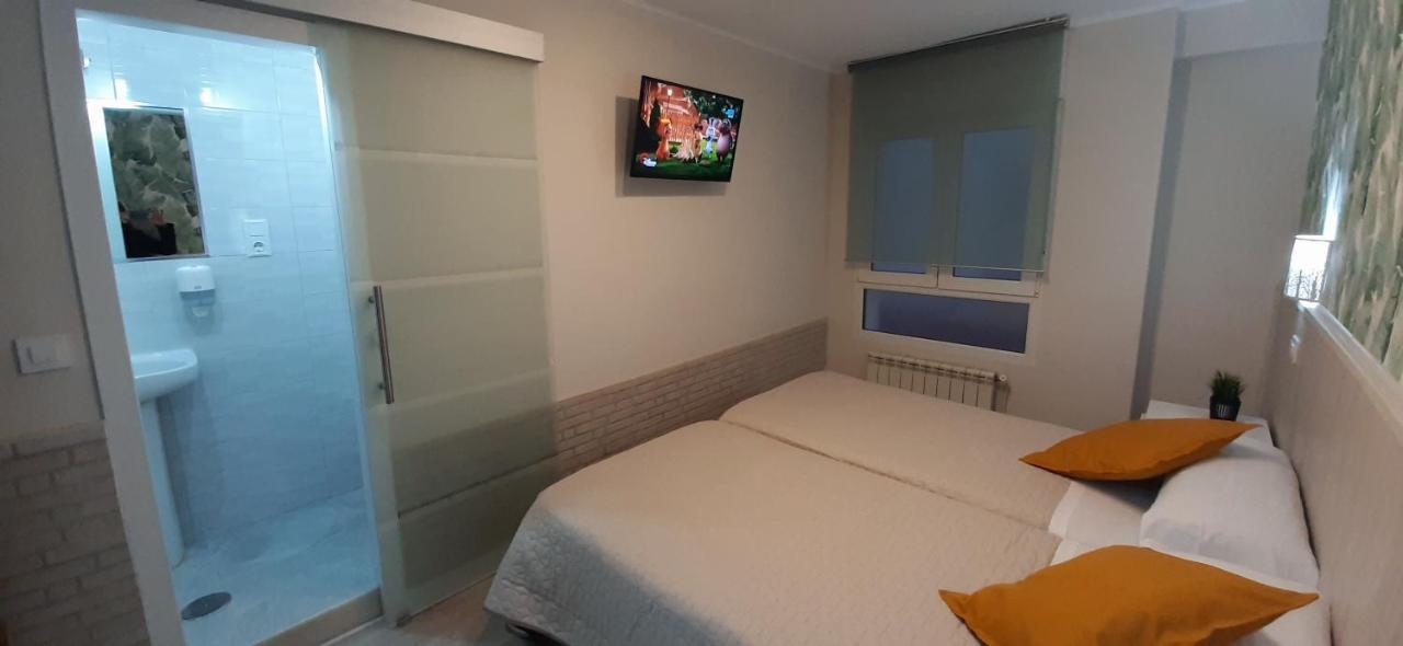 Hostal Verdemar Хіхон Екстер'єр фото