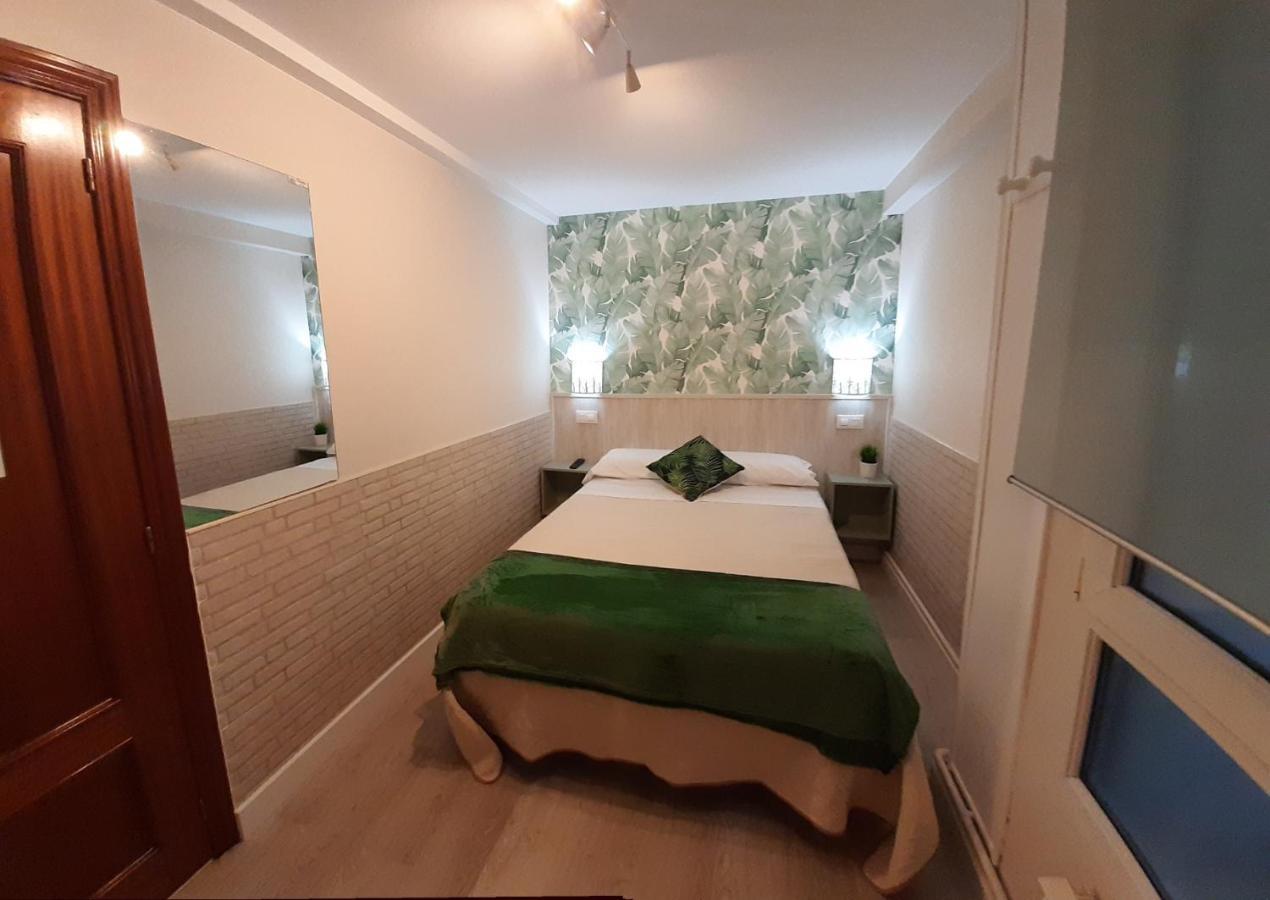 Hostal Verdemar Хіхон Екстер'єр фото
