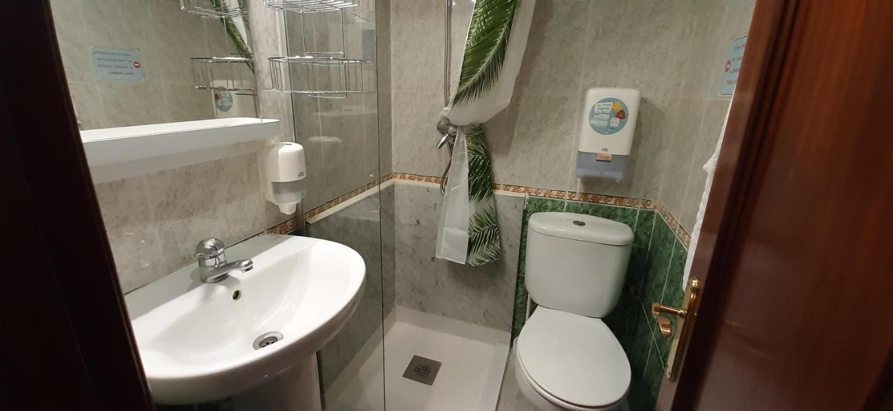 Hostal Verdemar Хіхон Екстер'єр фото