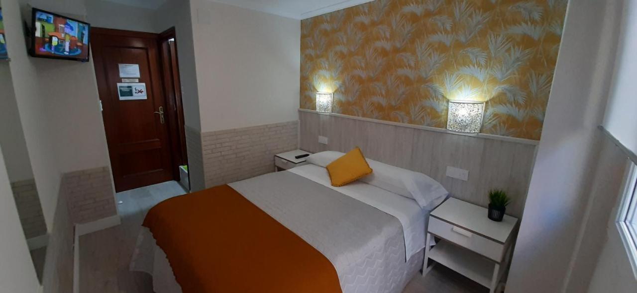 Hostal Verdemar Хіхон Екстер'єр фото