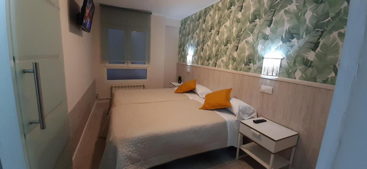 Hostal Verdemar Хіхон Екстер'єр фото