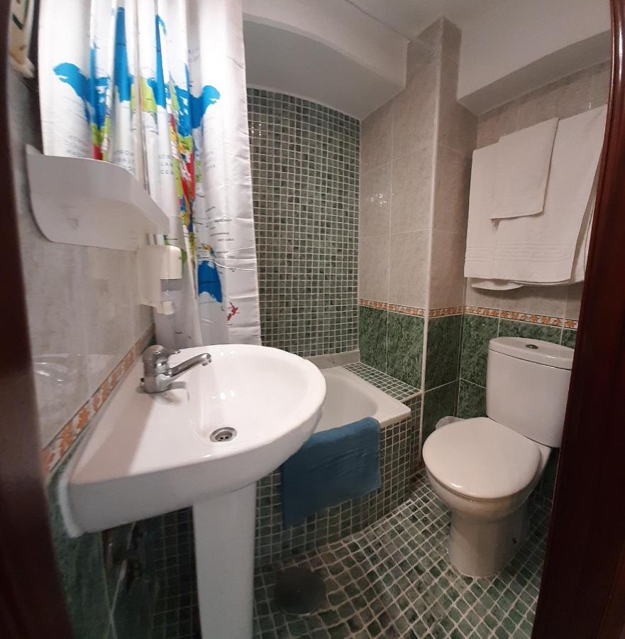 Hostal Verdemar Хіхон Екстер'єр фото