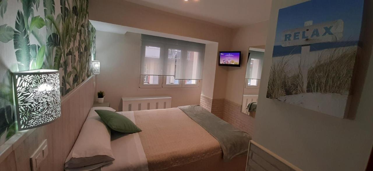 Hostal Verdemar Хіхон Екстер'єр фото