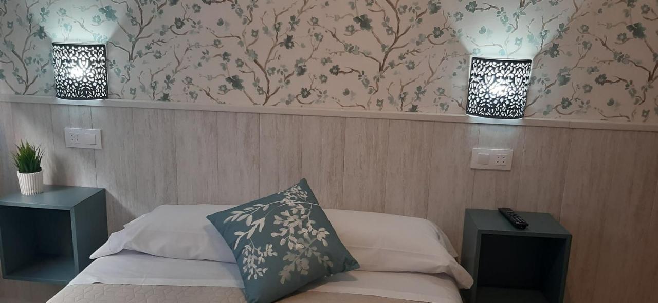 Hostal Verdemar Хіхон Екстер'єр фото