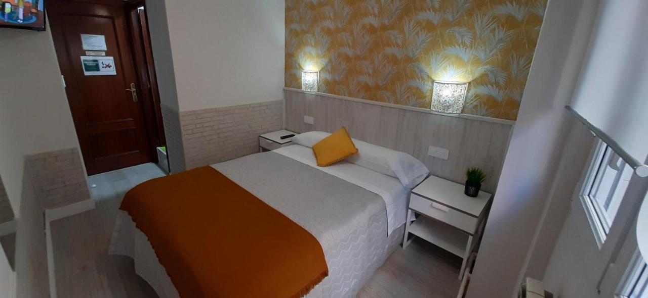 Hostal Verdemar Хіхон Екстер'єр фото