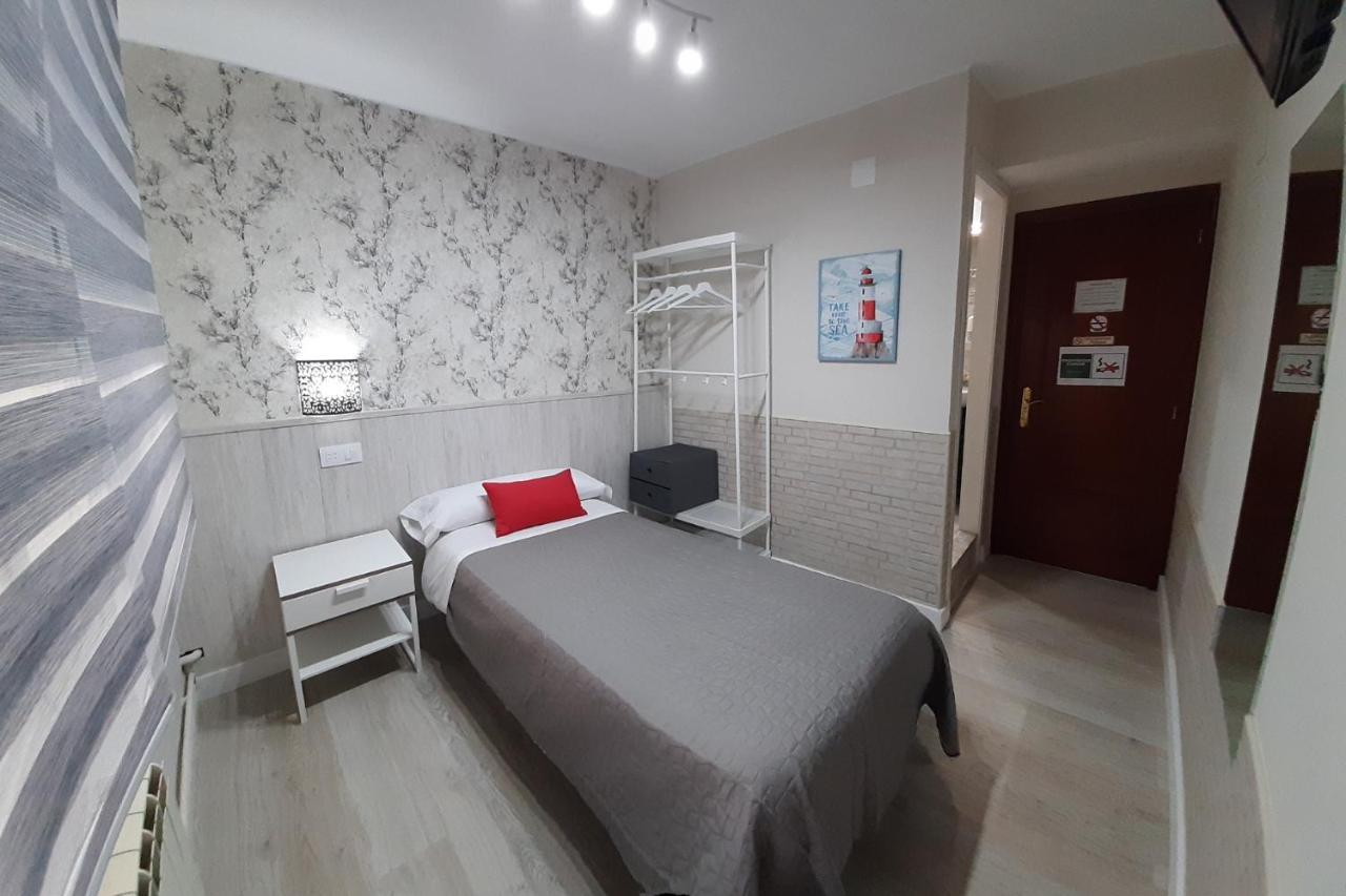 Hostal Verdemar Хіхон Екстер'єр фото
