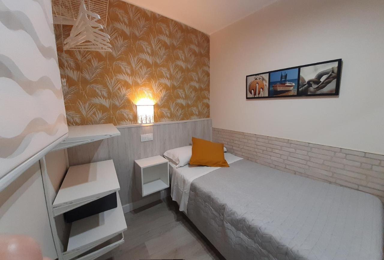 Hostal Verdemar Хіхон Екстер'єр фото