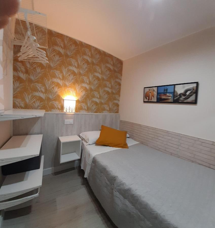 Hostal Verdemar Хіхон Екстер'єр фото