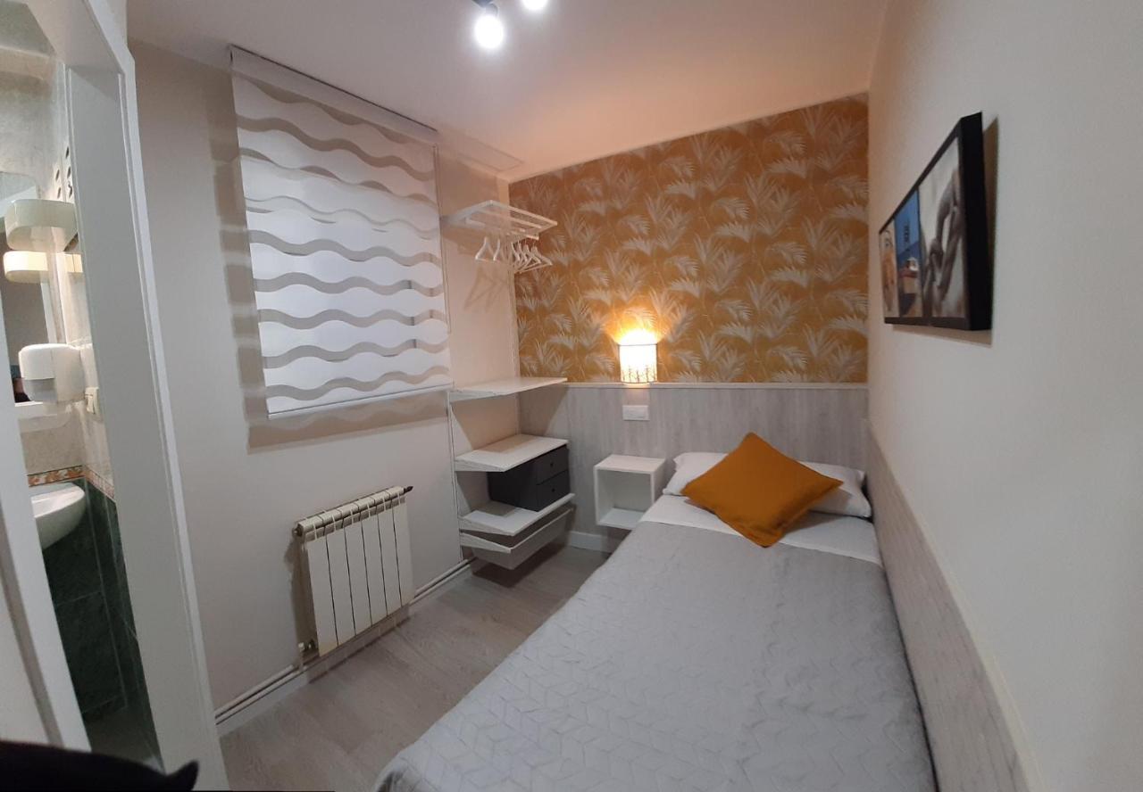 Hostal Verdemar Хіхон Екстер'єр фото