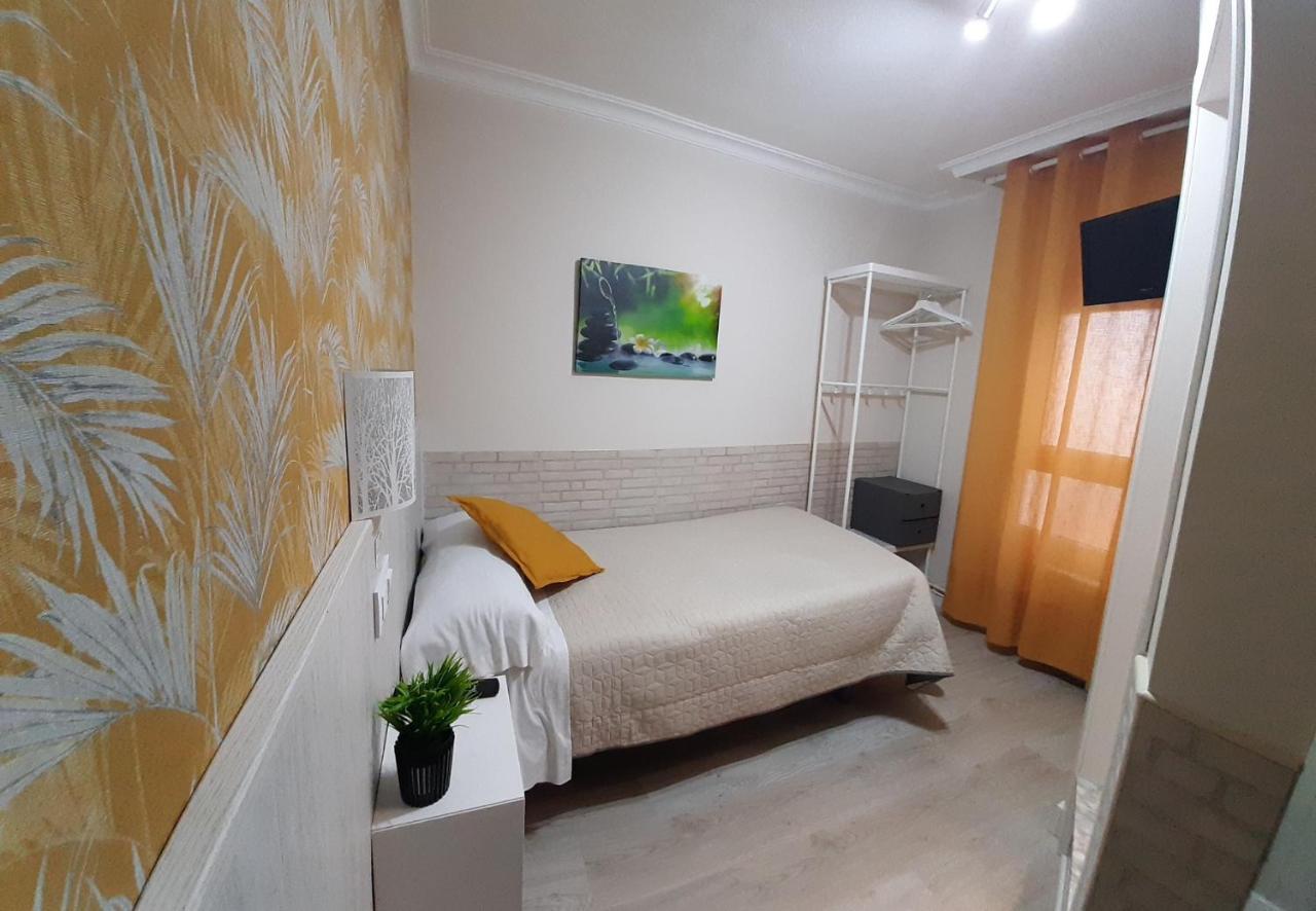 Hostal Verdemar Хіхон Екстер'єр фото