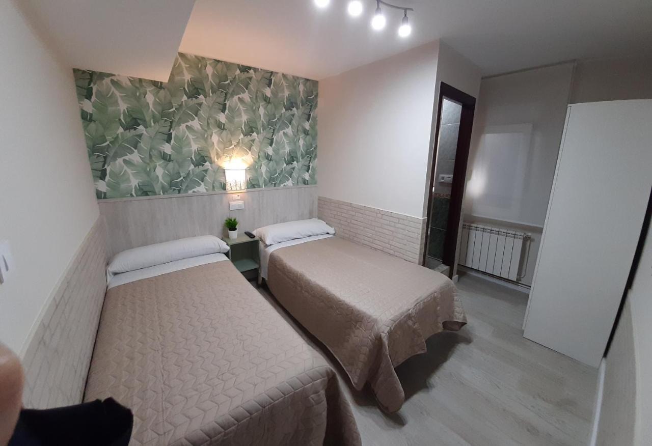 Hostal Verdemar Хіхон Екстер'єр фото