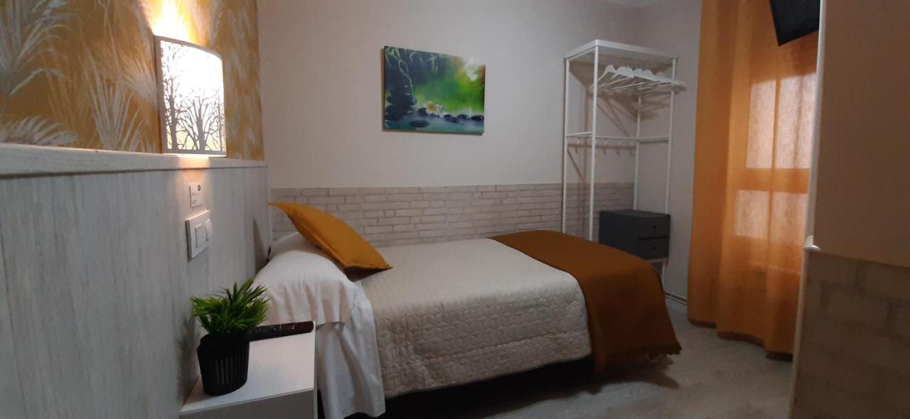 Hostal Verdemar Хіхон Екстер'єр фото