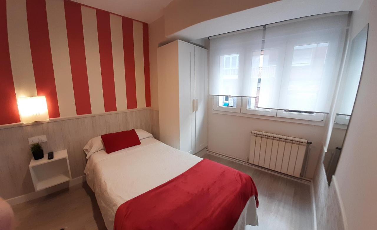 Hostal Verdemar Хіхон Екстер'єр фото