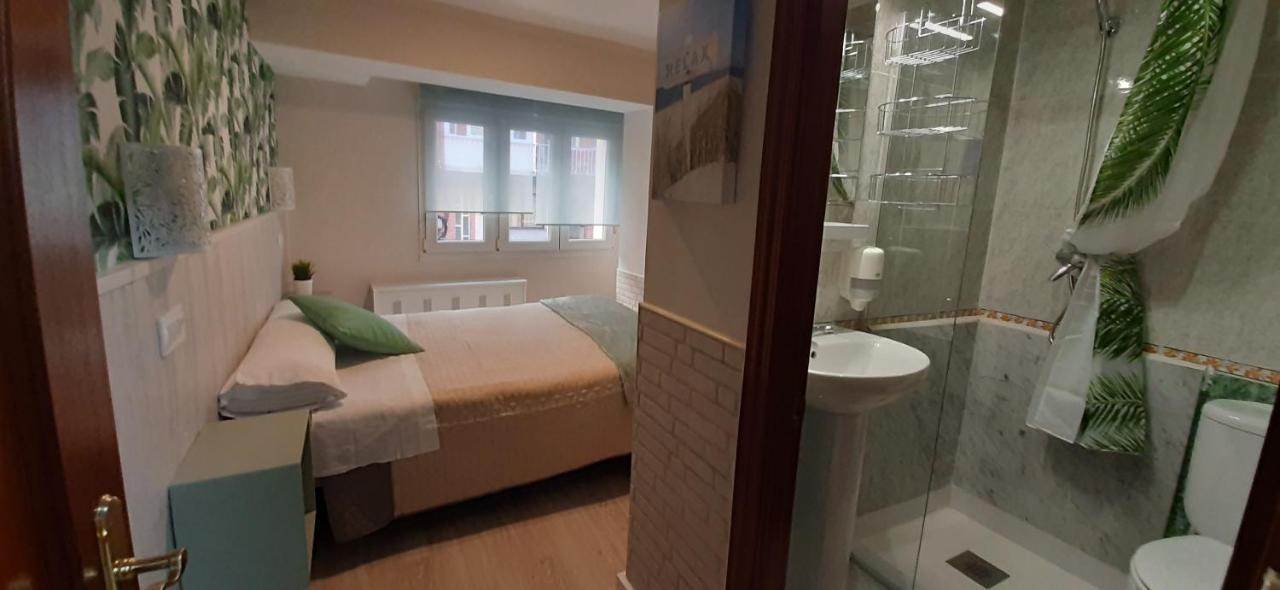 Hostal Verdemar Хіхон Екстер'єр фото