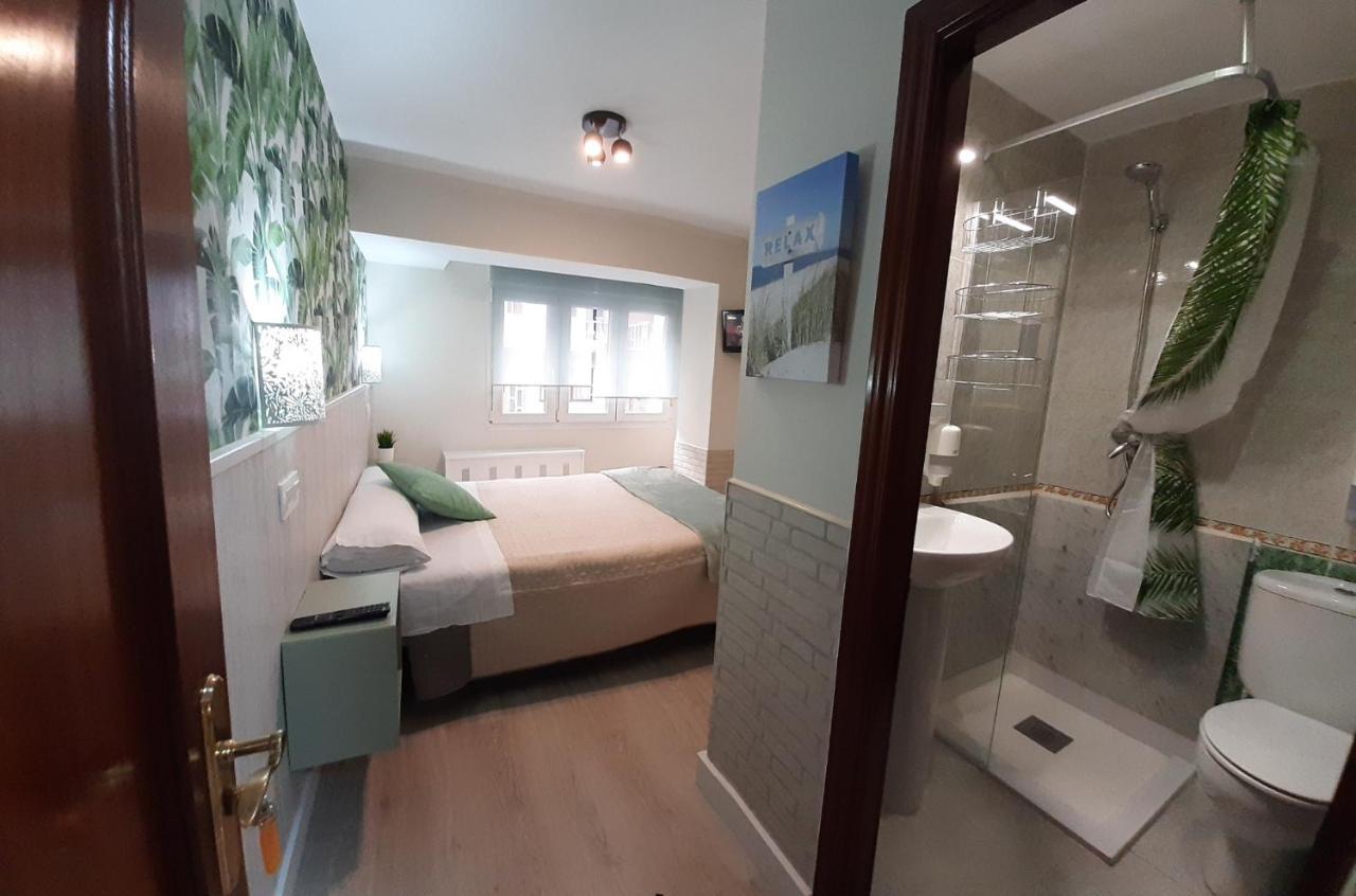 Hostal Verdemar Хіхон Екстер'єр фото